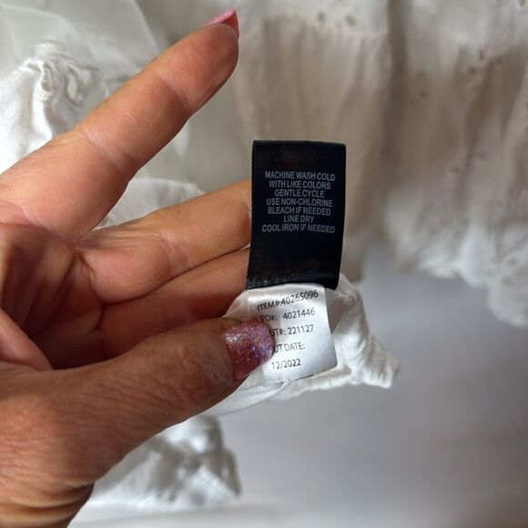 Torrid White Eyelet Babydoll Blouse. Size 3X. - Picture 11 of 11